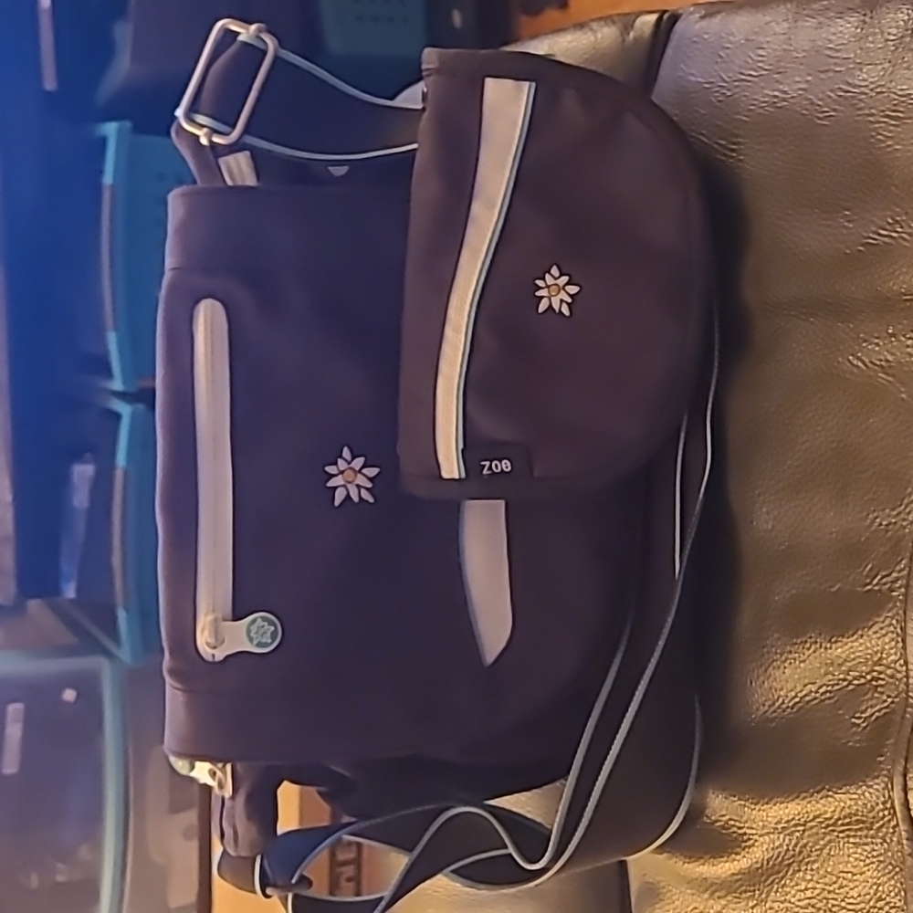 Sherpani Purse & Wallet